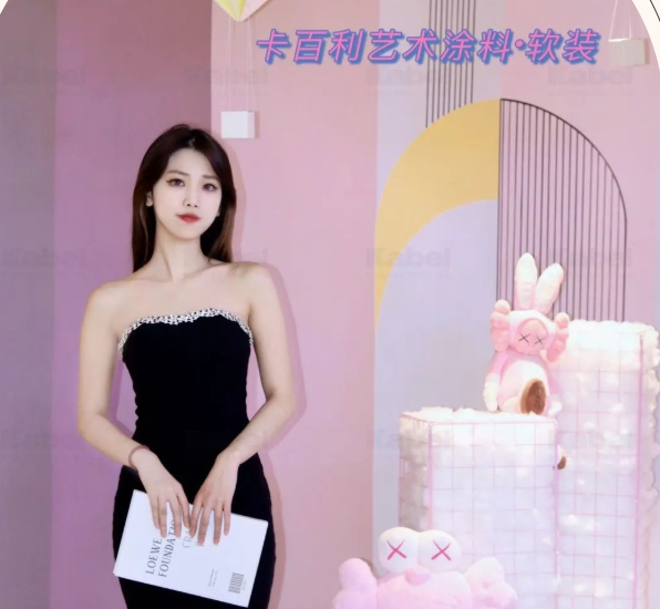 达人探店丨帅哥美女云集的拍照打卡点，居然是一家艺术涂料软装馆！